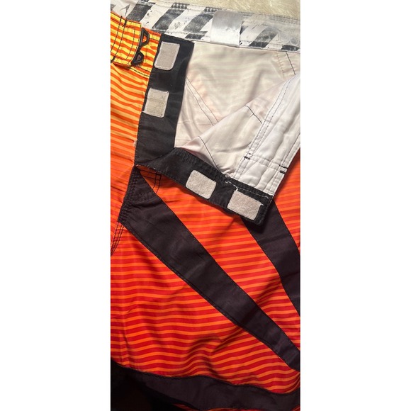 Billabong Rising Sun Board Shorts Mens XXL 42 44 Orange Black Y2K Surf - Picture 7 of 16